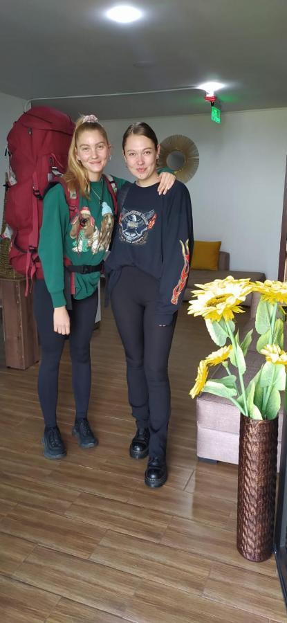 Hospedaje El Girasol Tababela กีโต ภายนอก รูปภาพ